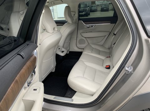 Volvo V90 B5(P) AWD AT8 CROSS COUNTRY PRO