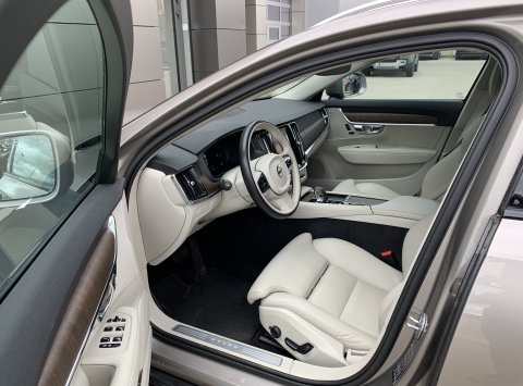 Volvo V90 B5(P) AWD AT8 CROSS COUNTRY PRO