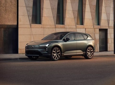 Volvo EX60 zažíva raketový štart. Dopyt prekonal očakávania, výroba sa bude zvyšovať