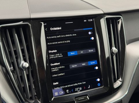 Volvo XC60 B4(P) FWD AT8 Momentum Pro