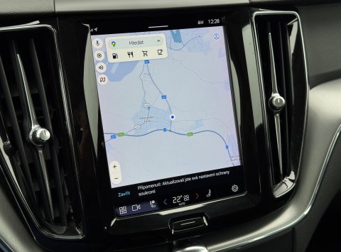 Volvo XC60 B4(P) FWD AT8 Momentum Pro