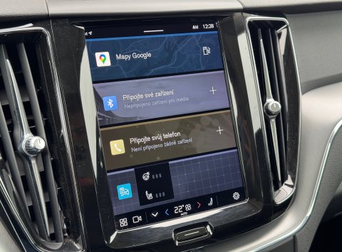 Volvo XC60 B4(P) FWD AT8 Momentum Pro