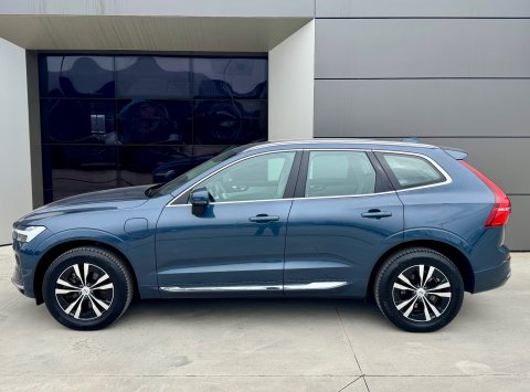Volvo XC60 T6 eAWD Recharge Core