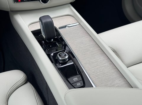 Volvo XC60 T6 eAWD Recharge Core