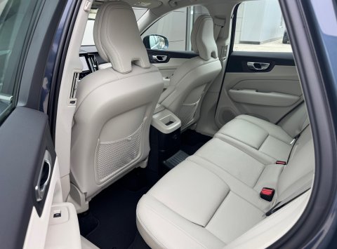 Volvo XC60 T6 eAWD Recharge Core