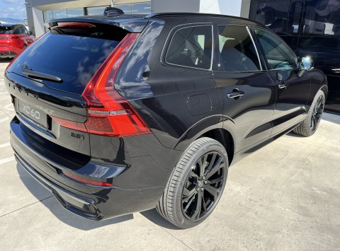 Volvo XC60 Black Edition B5 AWD PLUS