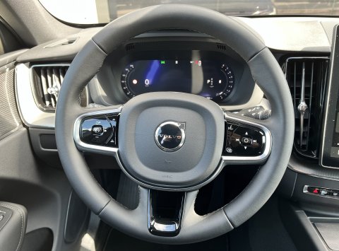 Volvo XC60 Black Edition B5 AWD PLUS