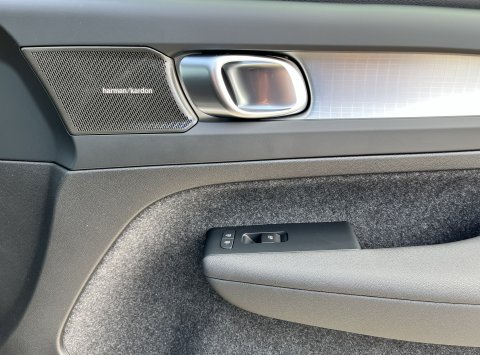 Volvo XC40 B3 PLUS DARK
