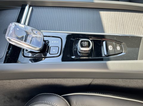 Volvo XC60 B5 BLACK EDITION PLUS