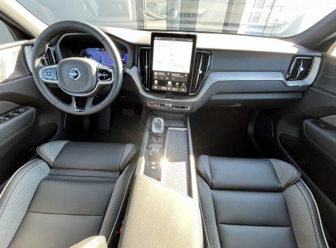 Volvo XC60 B5 BLACK EDITION PLUS