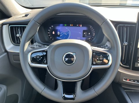 Volvo XC60 B5 BLACK EDITION PLUS
