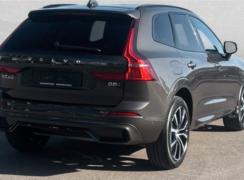 Volvo XC60 B5 AWD ULTRA DARK