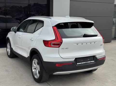 Volvo XC40 B4 (B) AWD AT8 MOMENTUM
