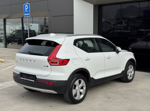 Volvo XC40 B4 (B) AWD AT8 MOMENTUM