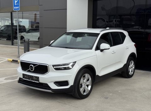 Volvo XC40 B4 (B) AWD AT8 MOMENTUM