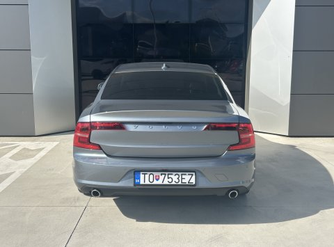 Volvo S90 D5 AWD AT8 MOMENTUM