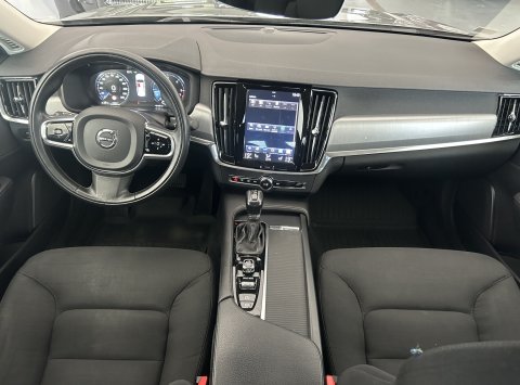 Volvo S90 D5 AWD AT8 MOMENTUM