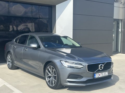 Volvo S90 D5 AWD AT8 MOMENTUM