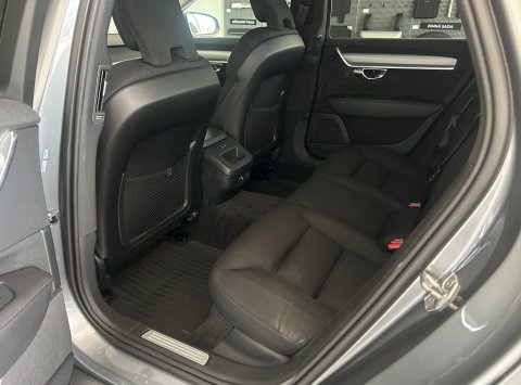 Volvo S90 D5 AWD AT8 MOMENTUM