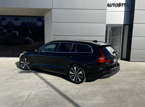 Volvo V60 B4 FWD Core