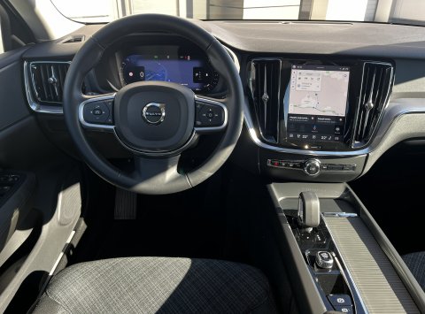 Volvo V60 B4 FWD Core