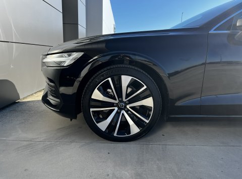 Volvo V60 B4 FWD Core